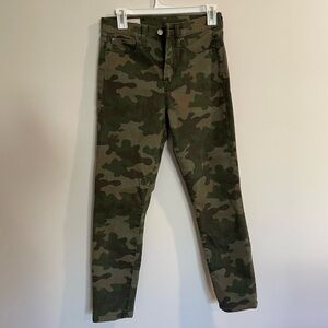 GAP camo true skinny high rise jeans 27r/4